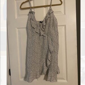 Size L (US 8-10) white spotted dress // flowy and fun for summertime